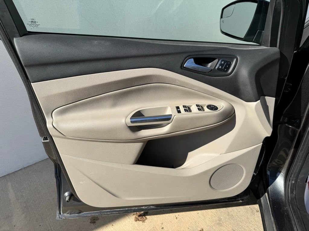 Used 2015 Ford Escape Titanium image 12