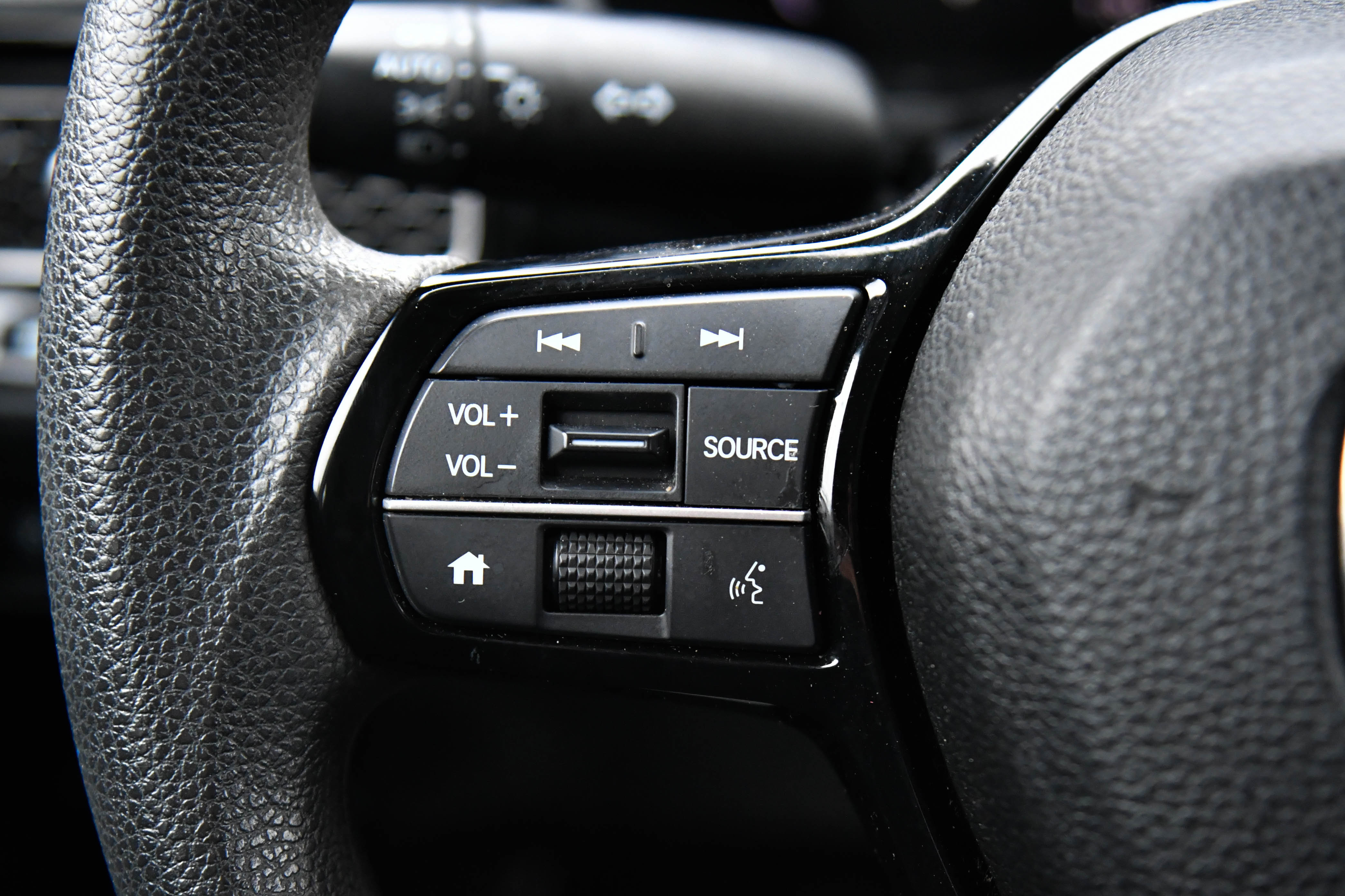 Used 2025 Honda Civic LX image 29