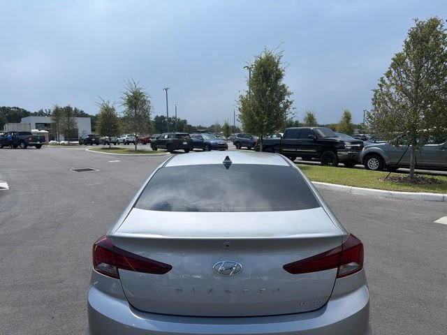 Used 2020 Hyundai Elantra Limited FWD image 5