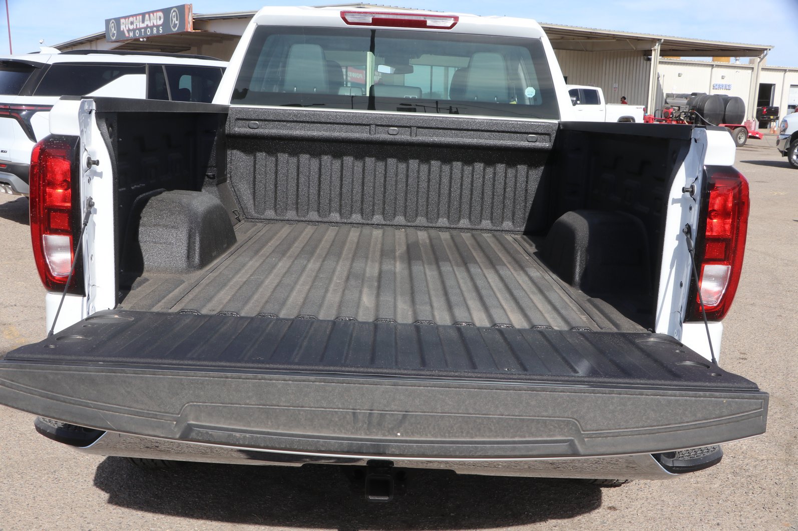 New 2026 GMC Sierra 1500 Pro w/ Trailering Package AWD/4WD image 28