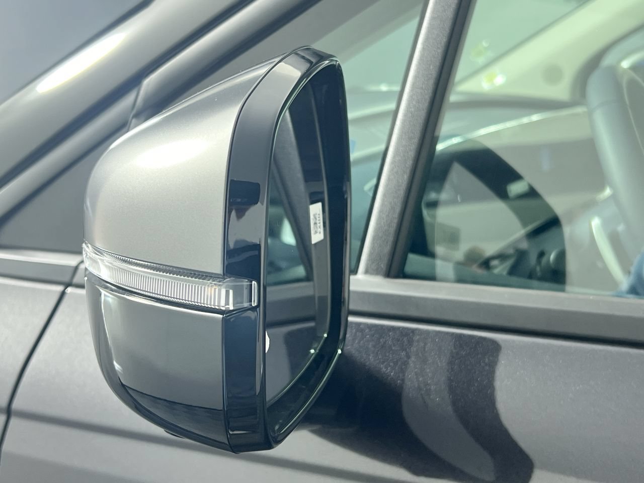 Certified 2025 Kia Carnival SX Prestige FWD image 12