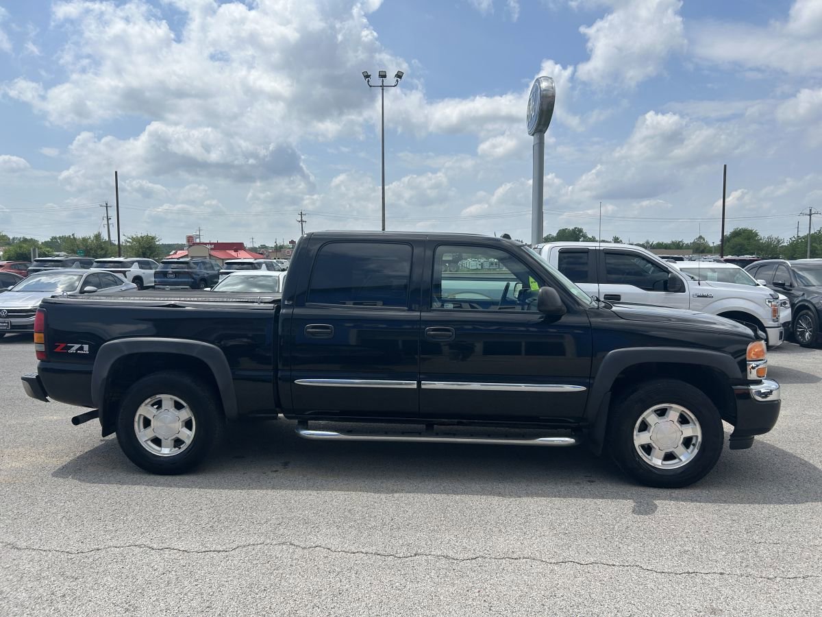 Used 2005 GMC Sierra 1500 SLT w/ Light Duty Power Package image 4