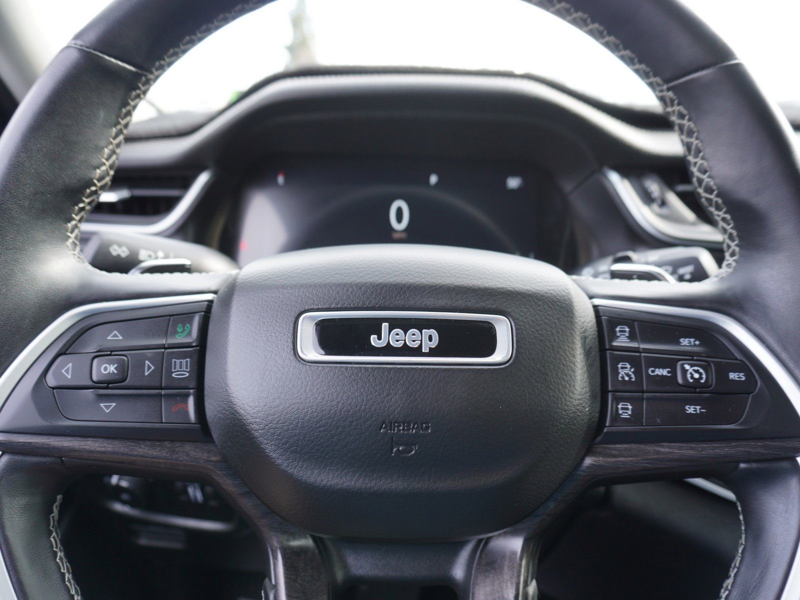 Used 2021 Jeep Grand Cherokee L Limited image 27