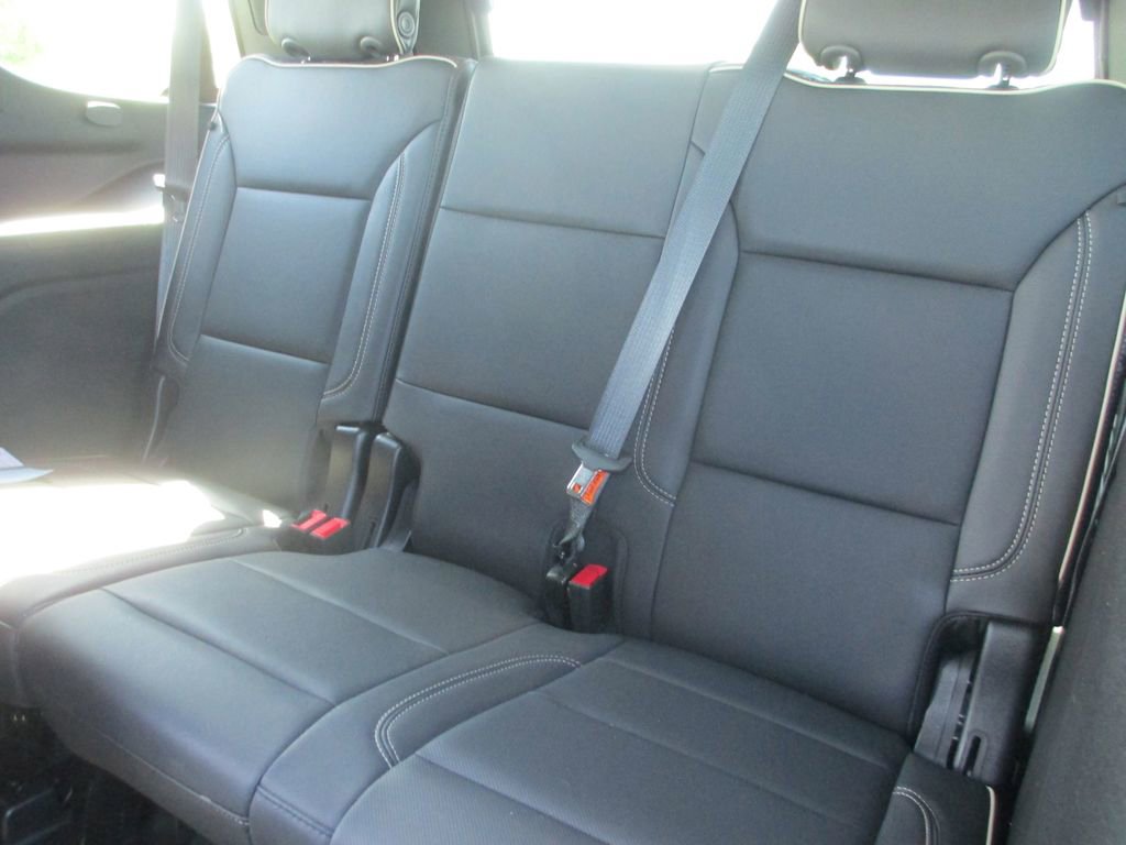 Used 2023 GMC Yukon SLT w/ Max Trailering Package AWD/4WD image 23