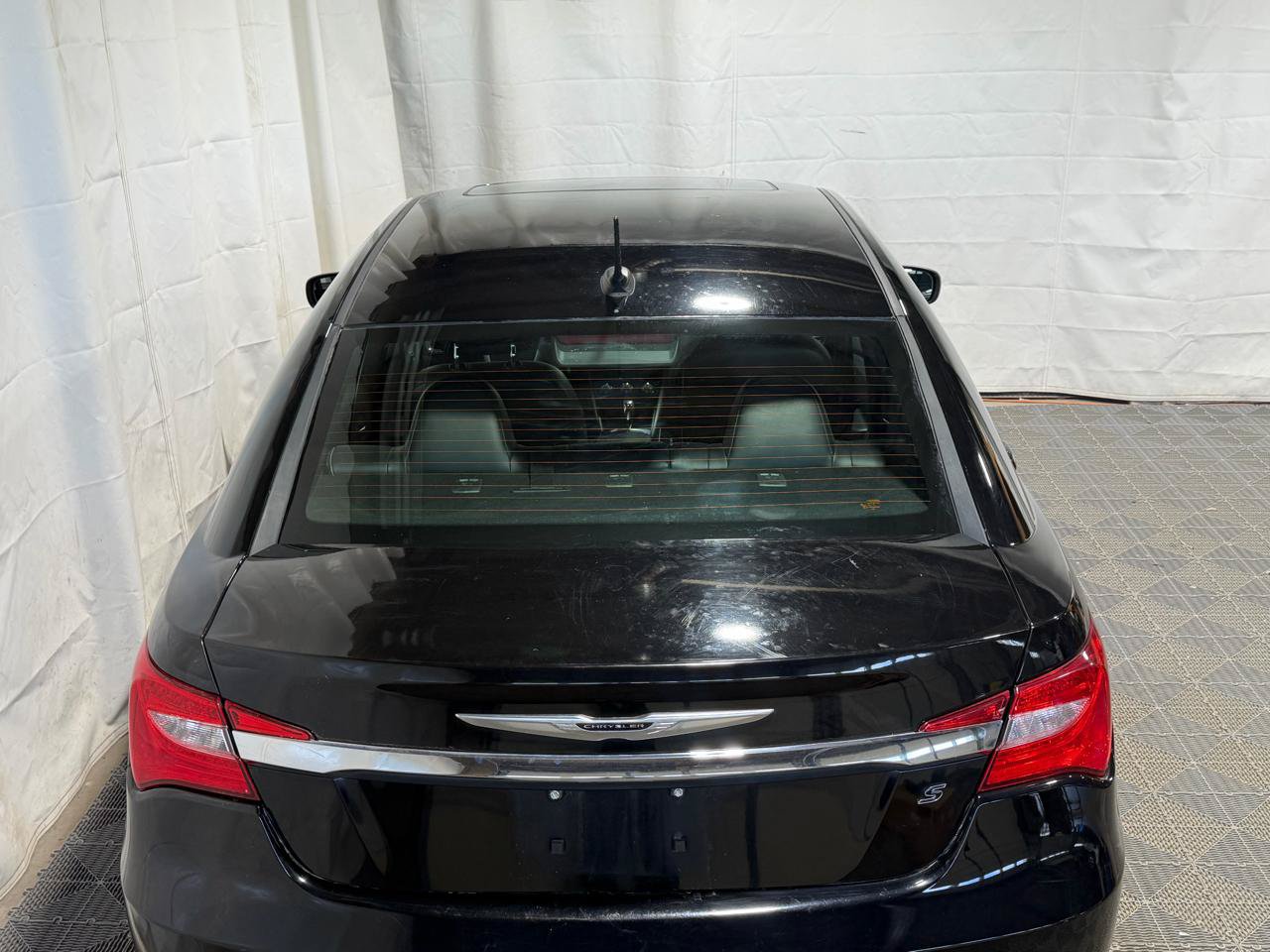 Used 2012 Chrysler 200 S FWD image 7