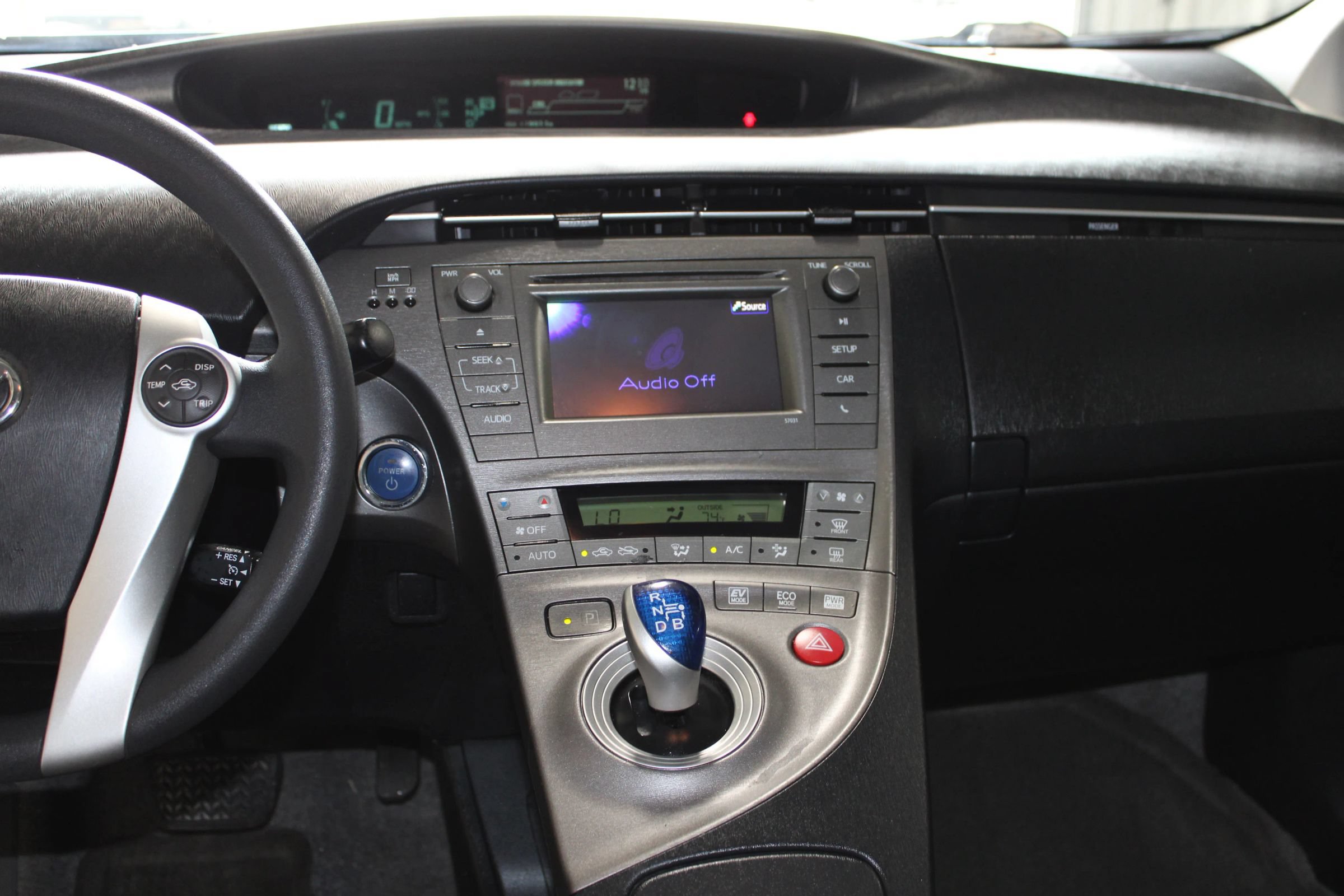 Used 2014 Toyota Prius Two FWD image 13