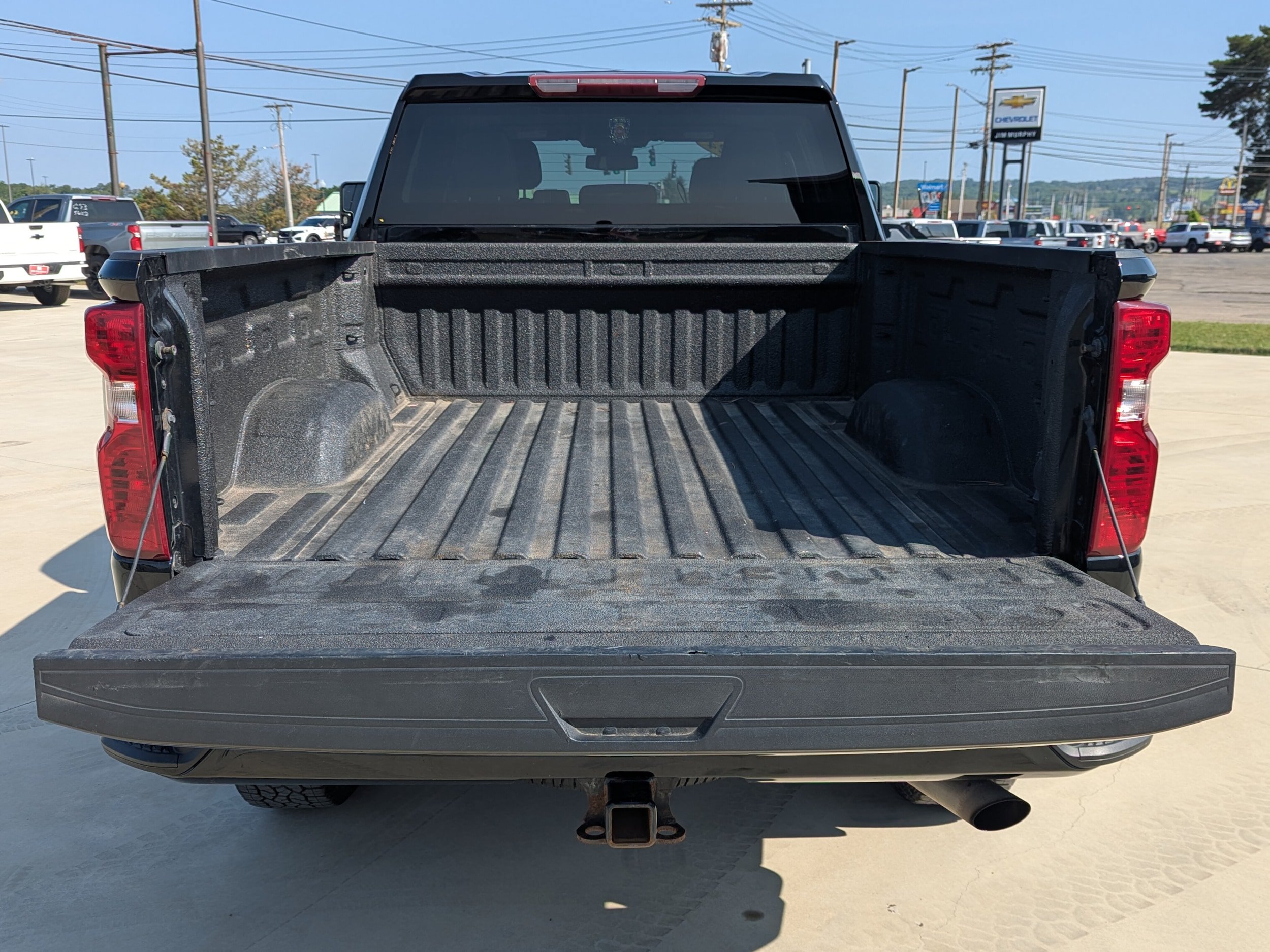 Used 2024 Chevrolet Silverado 2500 Custom w/ Custom Value Package AWD/4WD image 3