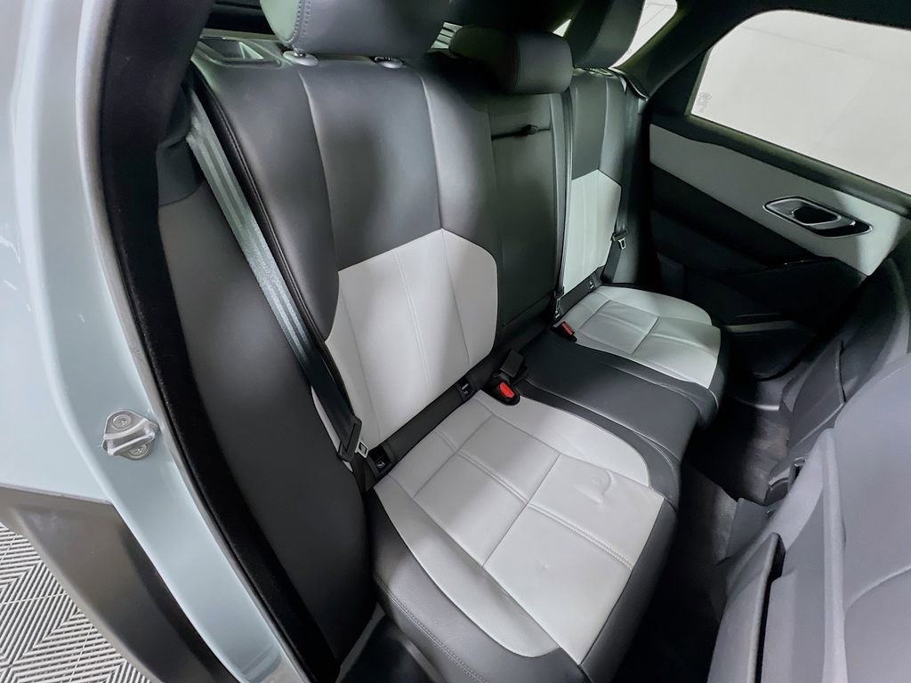 Used 2026 Land Rover Range Rover Velar Dynamic SE image 29