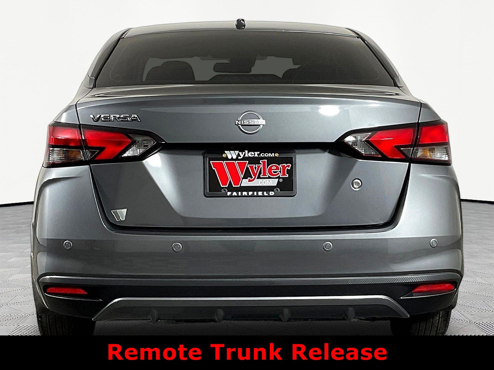 Used 2025 Nissan Versa S w/ Trunk Package FWD image 5