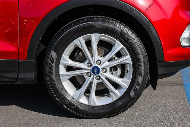 Used 2019 Ford Escape SEL image 9