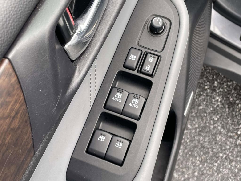 Used 2019 Subaru Outback 2.5i Limited image 6