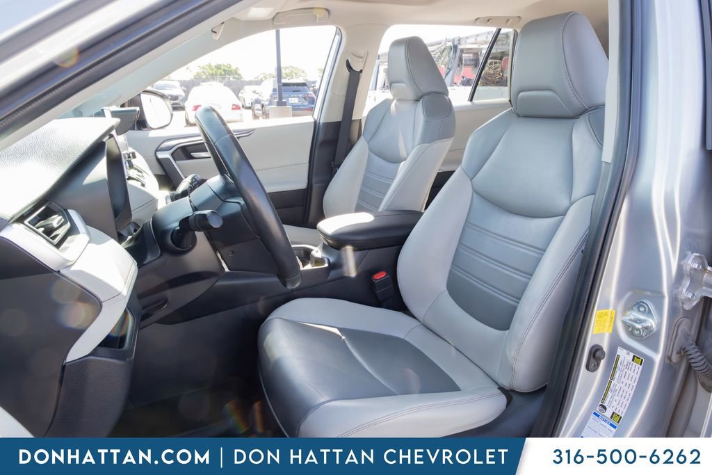 Used 2021 Toyota RAV4 XLE Premium AWD/4WD image 13