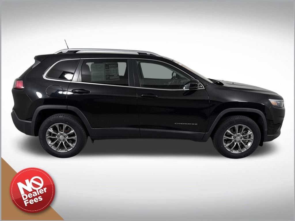 Used 2021 Jeep Cherokee Latitude Lux w/ Comfort/Convenience Group image 2