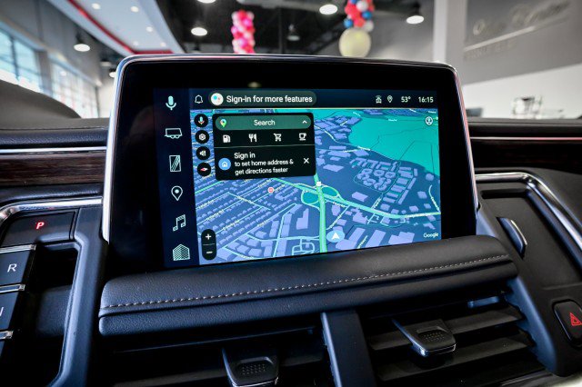 Used 2024 Chevrolet Suburban High Country AWD/4WD image 41