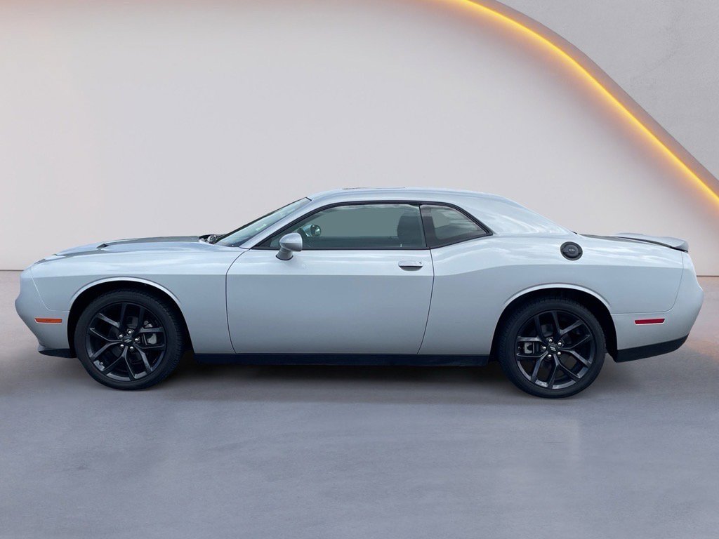 Used 2023 Dodge Challenger SXT w/ Blacktop Package image 4
