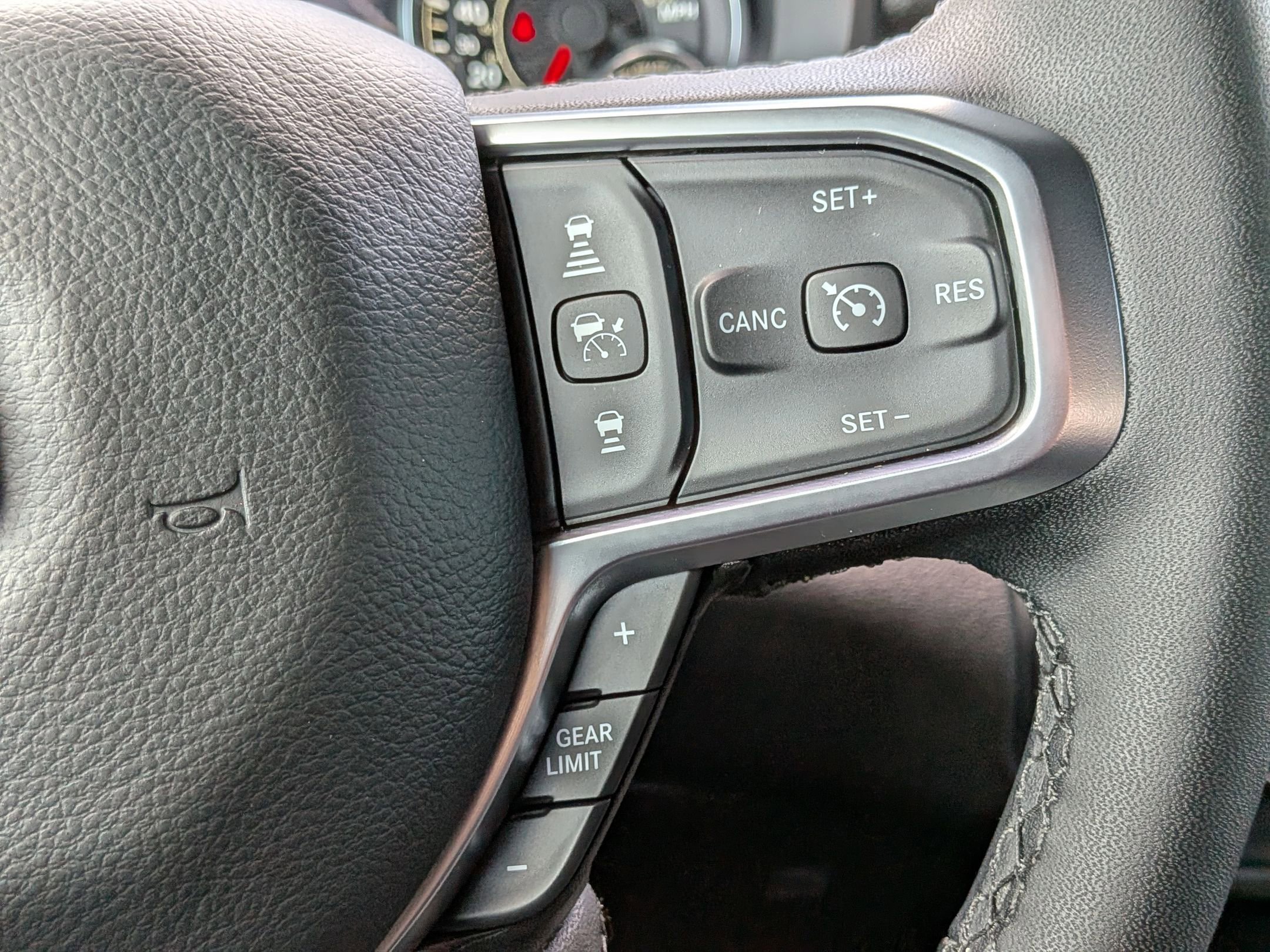 Used 2025 RAM 1500 Big Horn AWD/4WD image 15