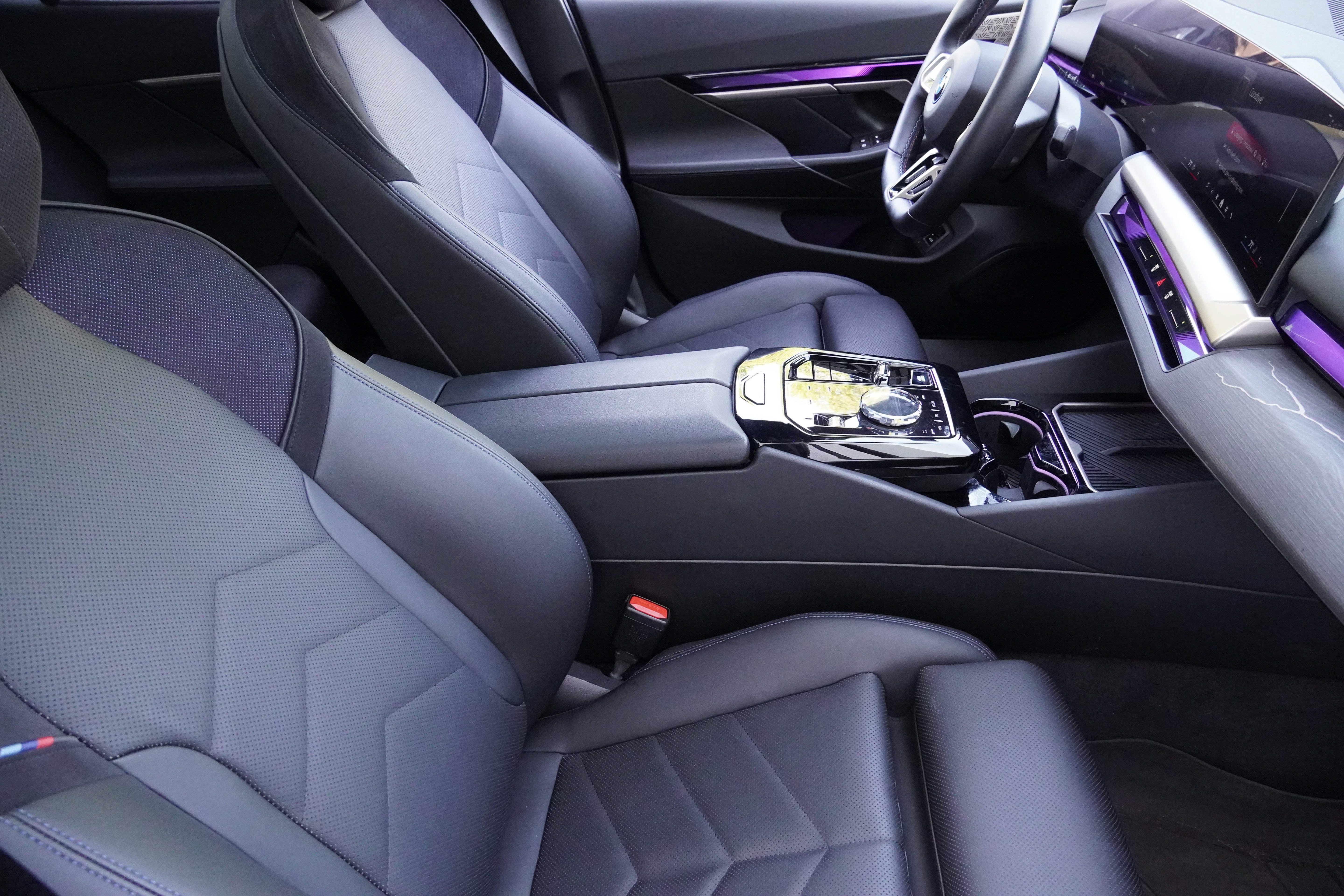 Used 2024 BMW i5 M60 w/ Executive Package AWD/4WD image 12