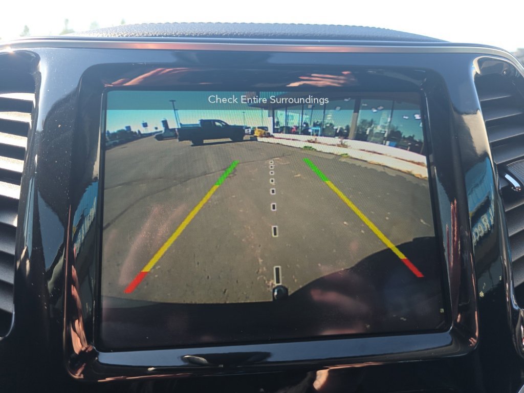 Used 2019 Jeep Cherokee Limited AWD/4WD image 29