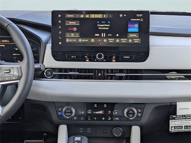 New 2025 Mitsubishi Outlander SEL image 15