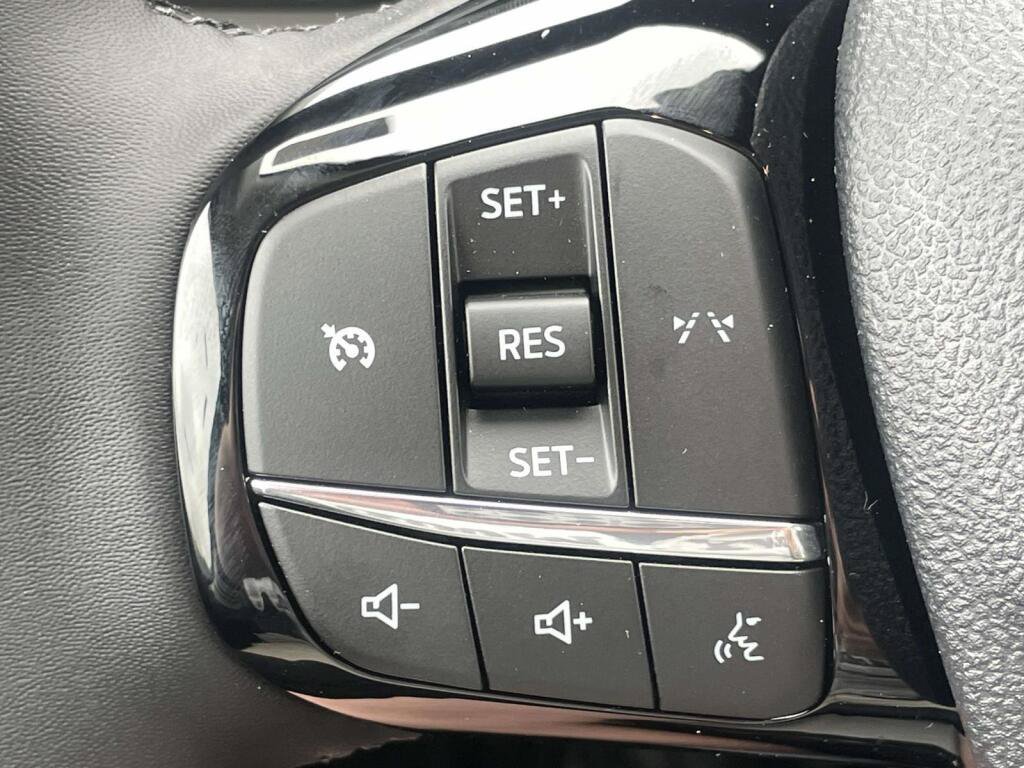 New 2026 Ford Escape Active w/ Cold Weather Package FWD image 30