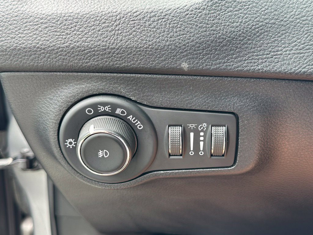 Used 2019 Jeep Compass Trailhawk AWD/4WD image 31