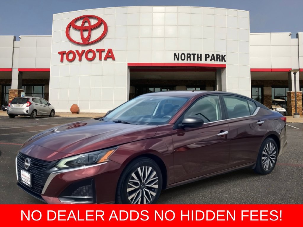 Used 2025 Nissan Altima 2.5 SV