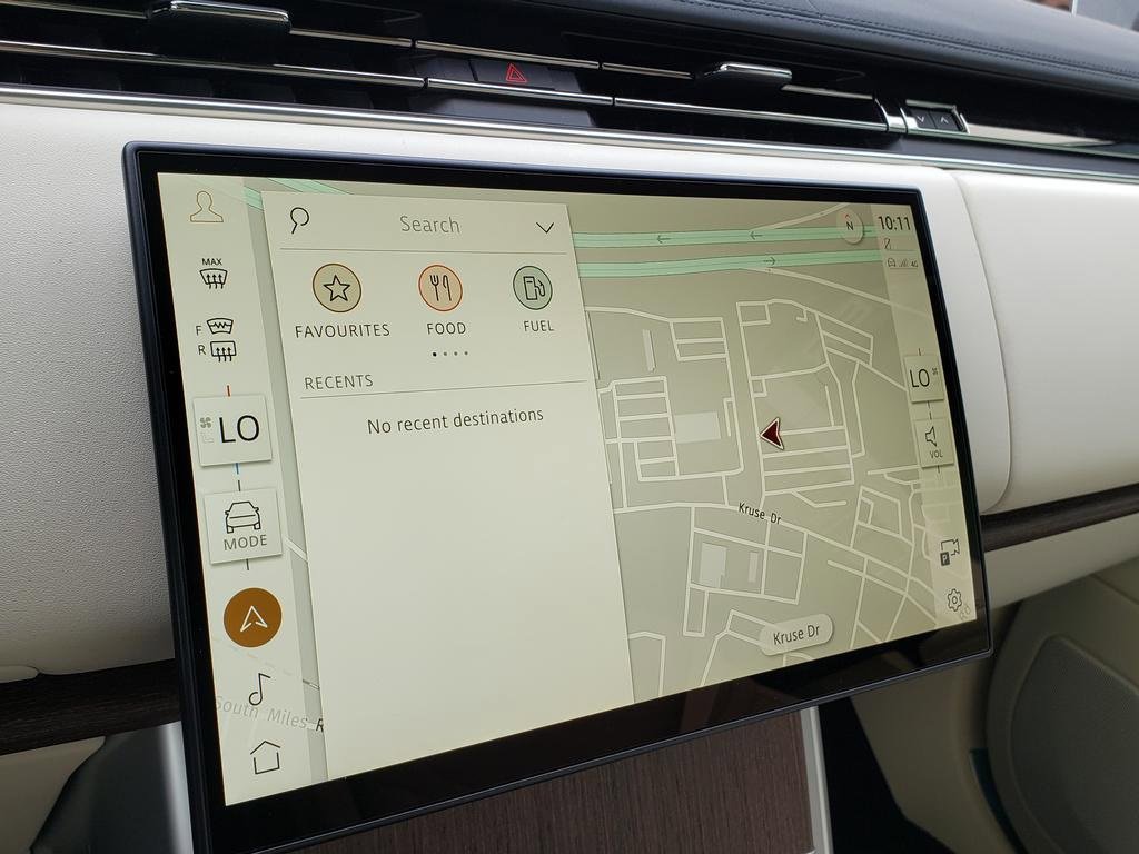 New 2025 Land Rover Range Rover Long Wheelbase SE image 23