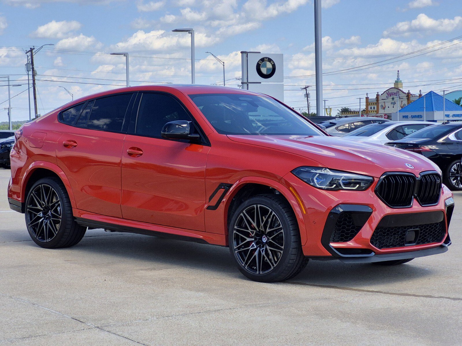 Certified 2022 BMW X6 M w/ Competition Package AWD/4WD image 3