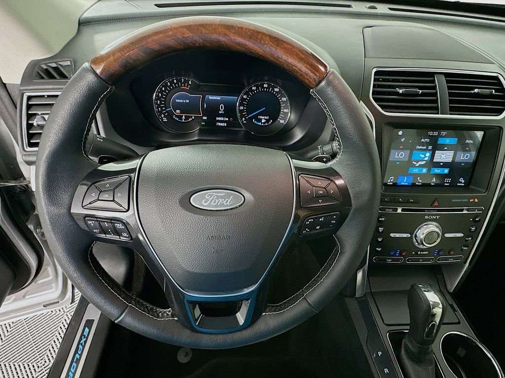 Used 2018 Ford Explorer Platinum AWD/4WD image 11