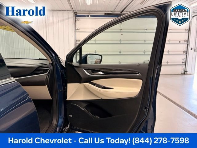 Used 2022 Buick Enclave Premium w/ Experience Buick Package AWD/4WD image 11