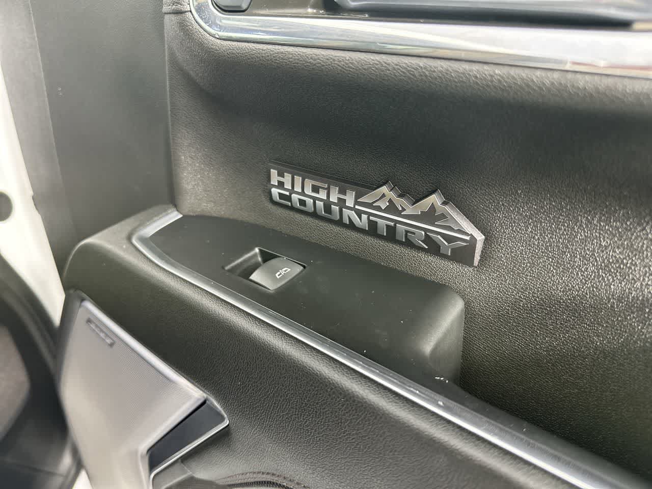Used 2024 Chevrolet Silverado 1500 High Country AWD/4WD image 30