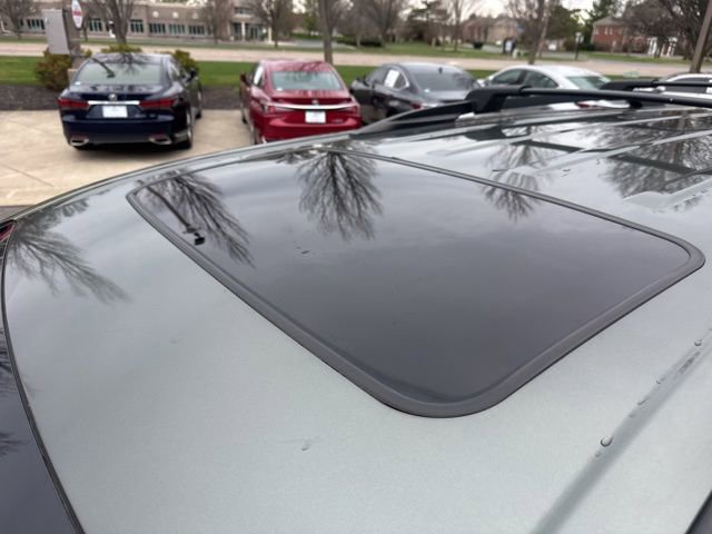 Used 2018 Toyota Sienna XLE w/ XLE Navigation Package image 10