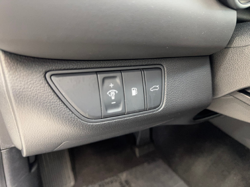 Used 2026 Genesis G70 2.5T RWD image 57