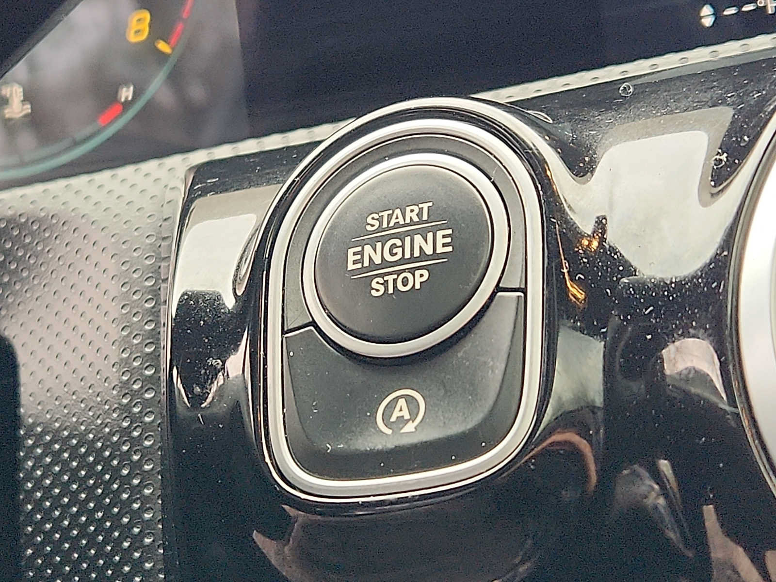 Used 2020 Mercedes-Benz A 220 4MATIC w/ Premium Package image 23
