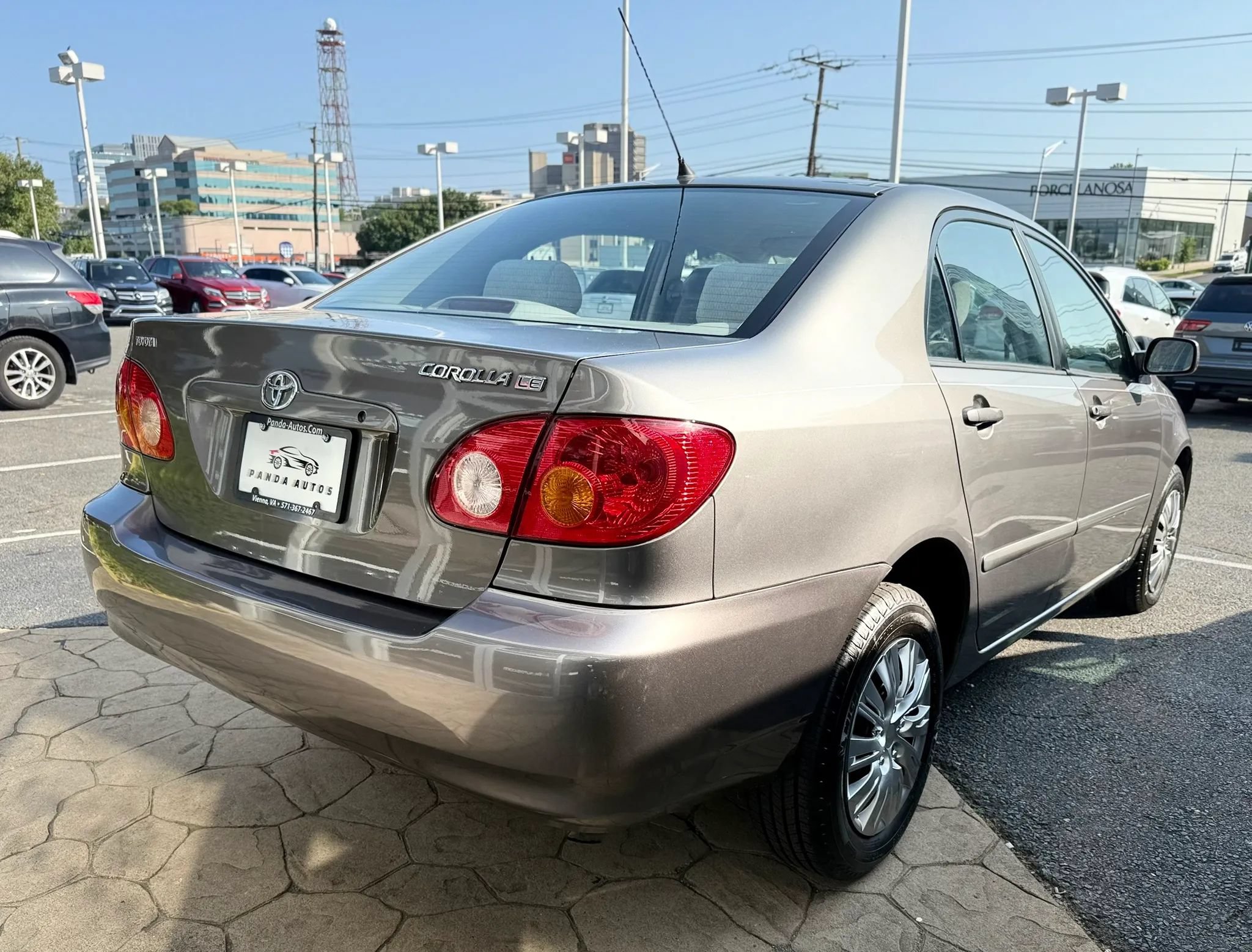 Used 2004 Toyota Corolla LE FWD image 7