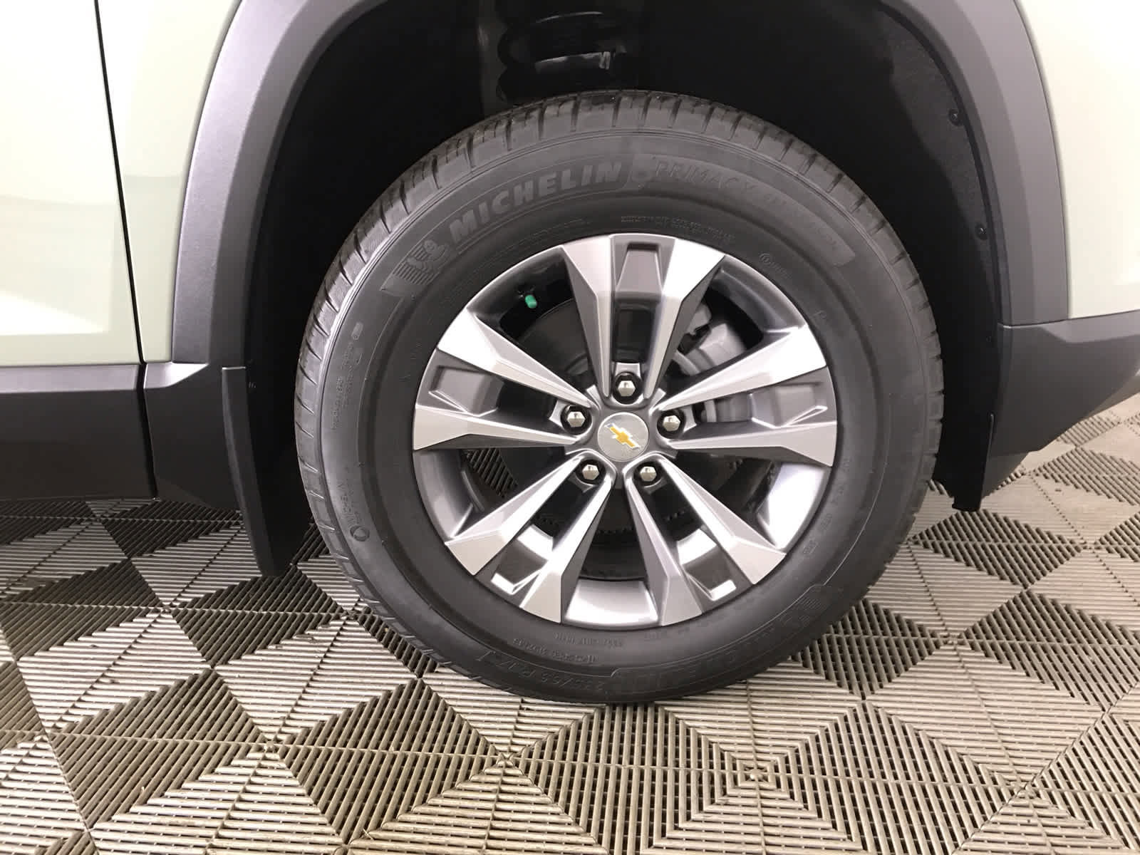 New 2026 Chevrolet Equinox LT w/ Convenience Package II image 23