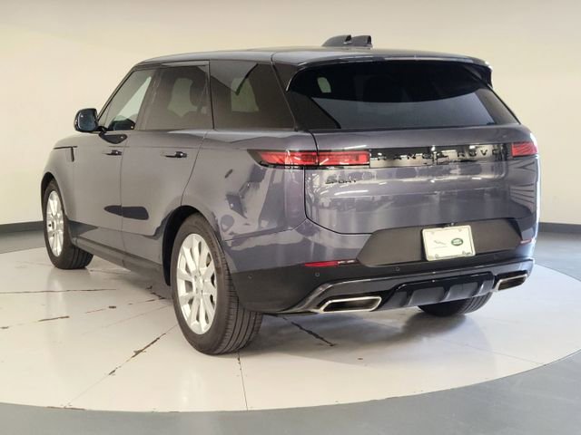 Used 2025 Land Rover Range Rover Sport SE image 6
