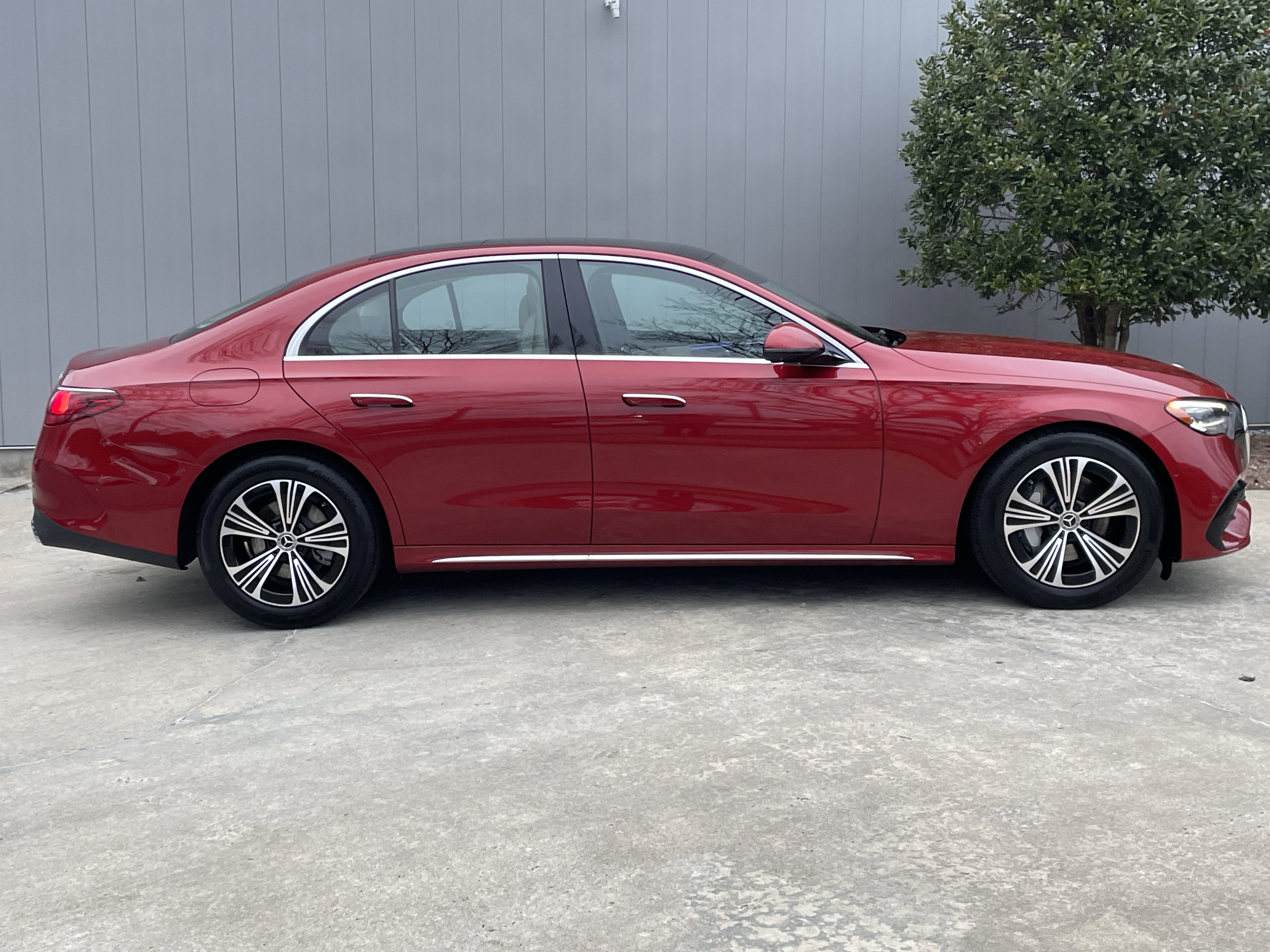 Certified 2024 Mercedes-Benz E 350 4MATIC Sedan image 5