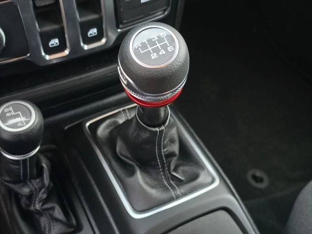 Certified 2025 Jeep Wrangler Sport AWD/4WD image 22
