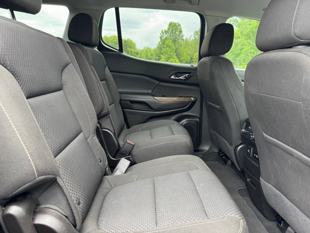 Used 2023 GMC Acadia SLE w/ Driver Convenience Package FWD image 16