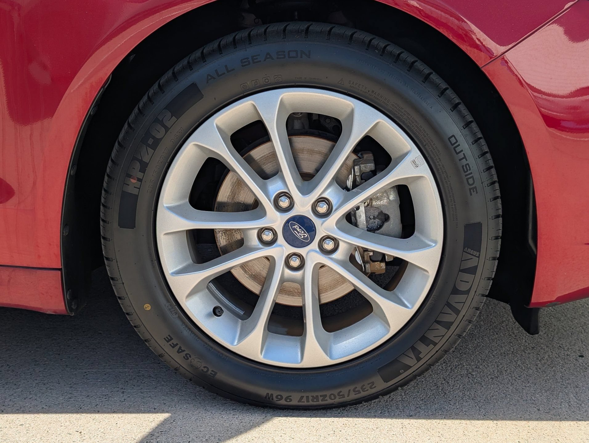 Used 2019 Ford Fusion SE FWD image 6