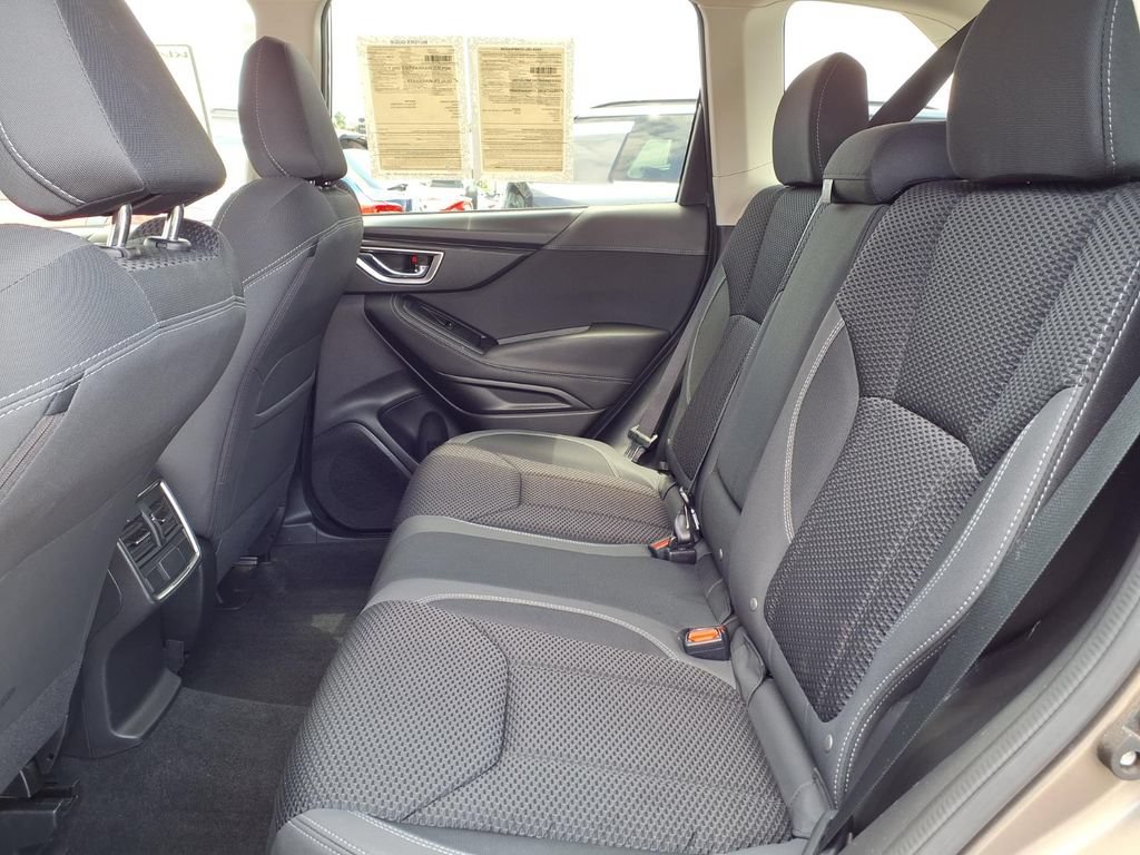Used 2021 Subaru Forester Premium AWD/4WD image 9