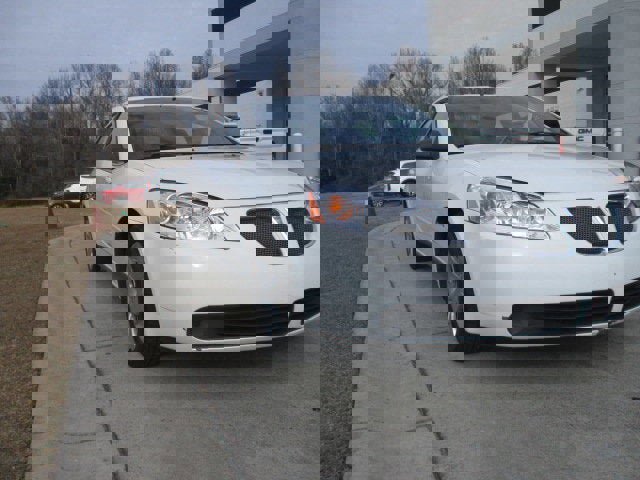 Used 2009 Pontiac G6 Sedan image 12