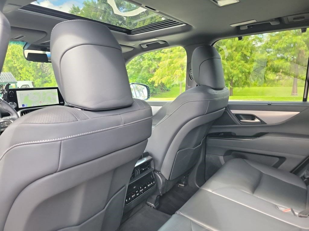 Used 2024 Lexus LX 600 F Sport AWD/4WD image 26