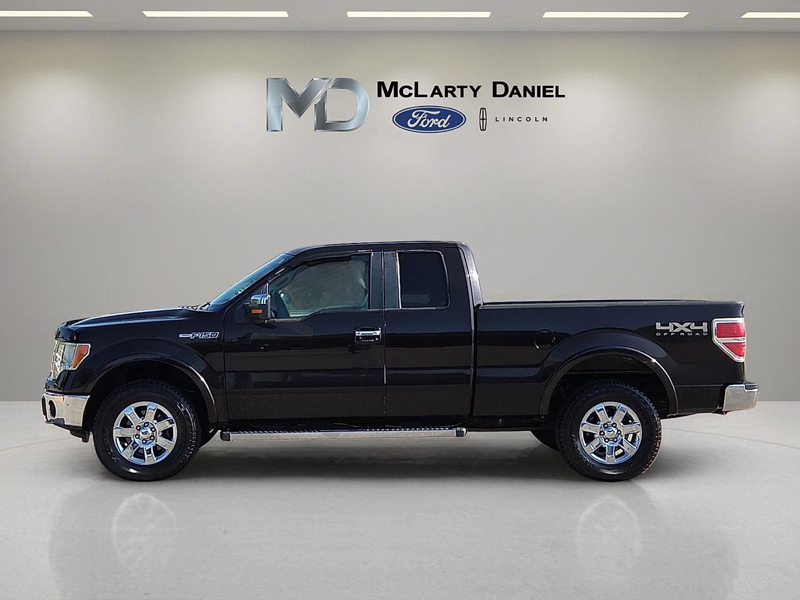 Used 2013 Ford F150 Lariat w/ Lariat Chrome Pkg AWD/4WD image 3