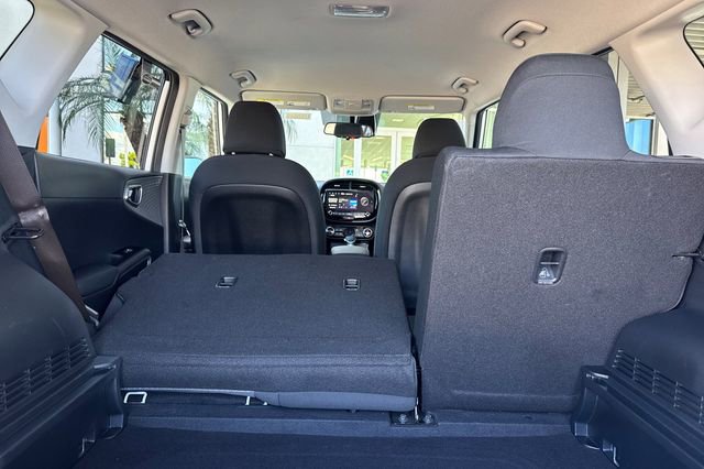 Used 2023 Kia Soul S image 17