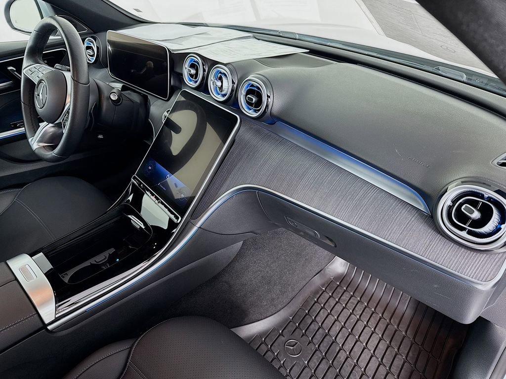 Used 2025 Mercedes-Benz C 300 4MATIC Sedan image 29
