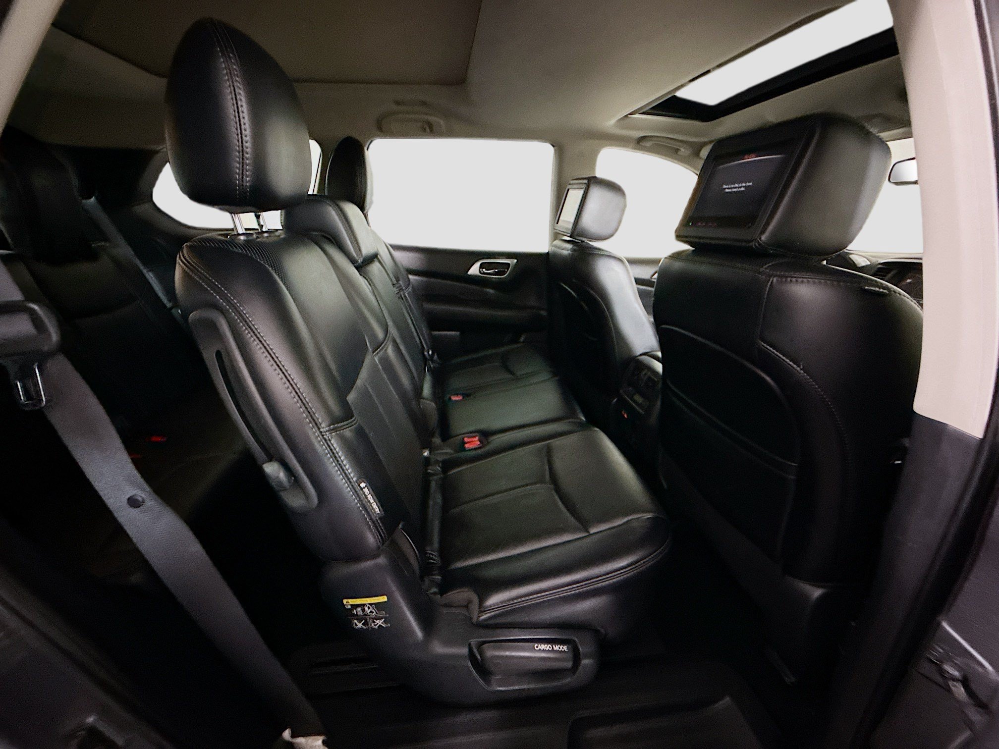 Used 2020 Nissan Pathfinder Platinum AWD/4WD image 27