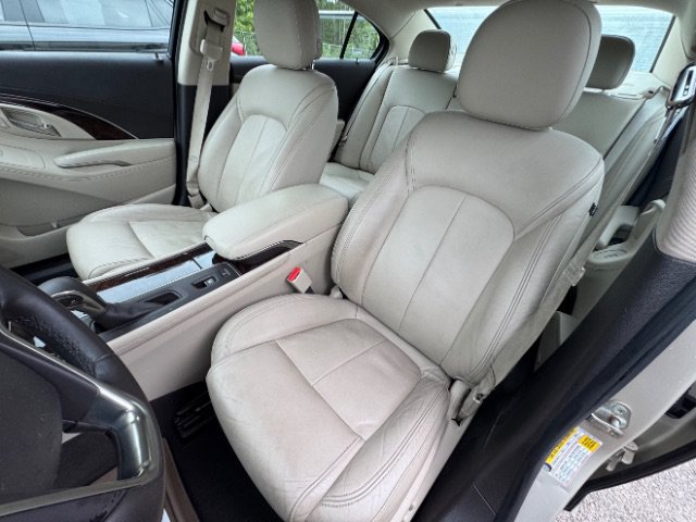 Used 2014 Buick LaCrosse Leather w/ Driver Confidence Package FWD image 9