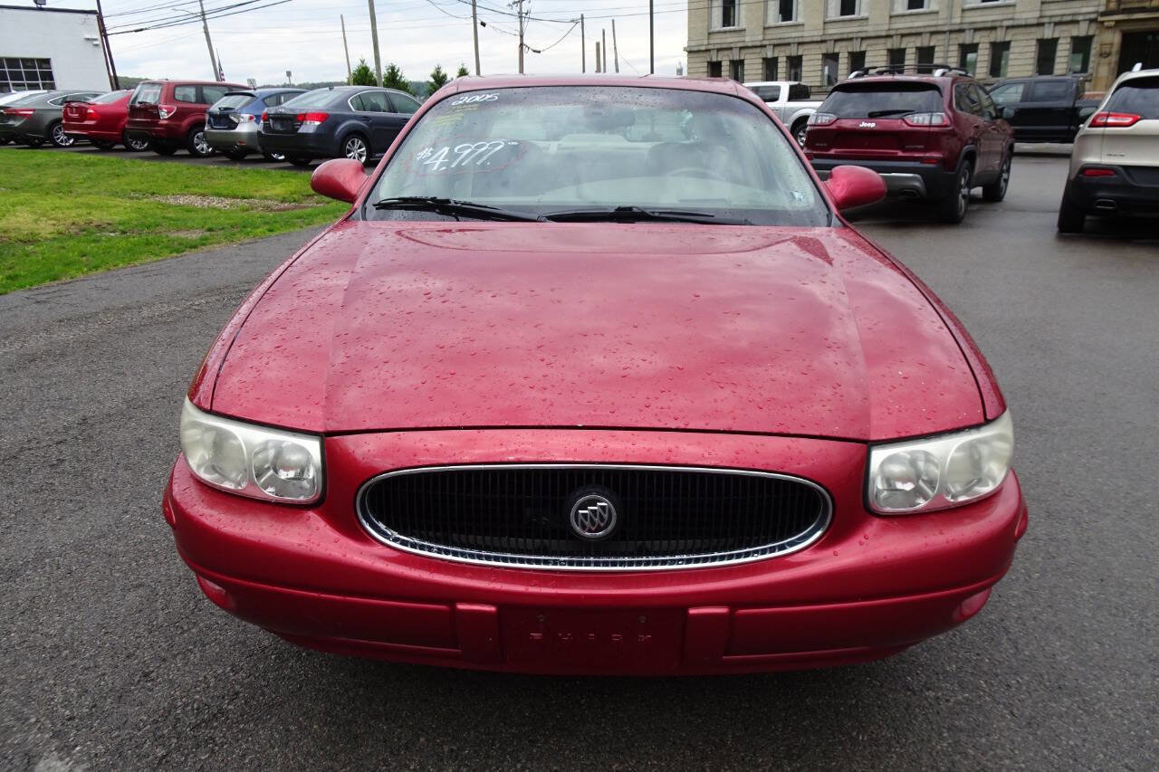 Used 2005 Buick Le Sabre Limited w/ Celebration Edition Package FWD image 3